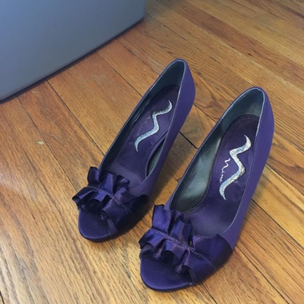 Shoes - Picture 2 of 2
